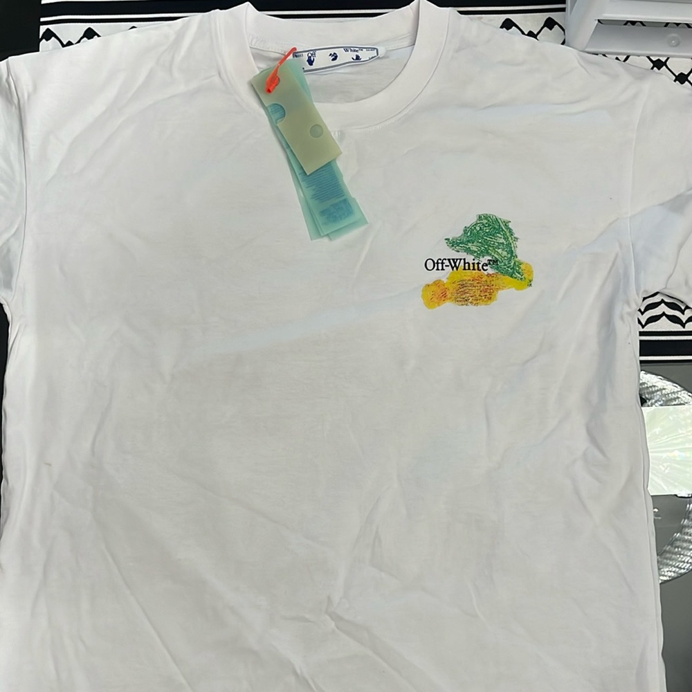 Off white t shirt